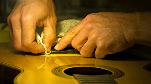 Un curso que mantiene «vivo» el oficio de Luthier