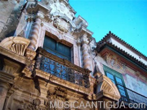 Un concierto de música antigua para reabrir los balcones largos
