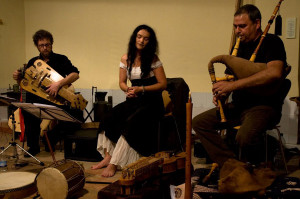 MARA ARANDA lleva música del Mediterráneo al centro de Madrid