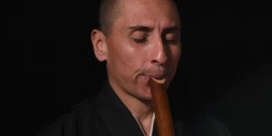 Wabi-sabi en el arte y música de Japón – Rodrigo Rodriguez flauta Shakuhachi